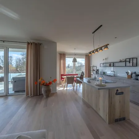 Luxus_spa_og_fewo Mohnblume _we 4_ * Göhren-Lebbin